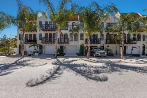 530 5th St W #3, Boca Grande, FL 33921