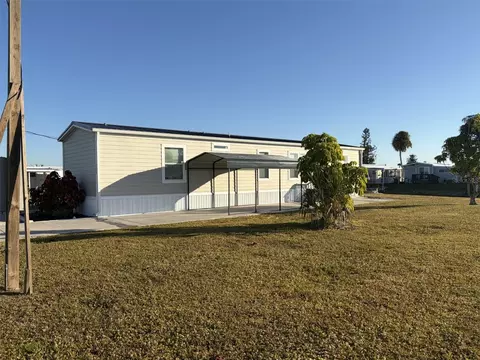 1391 Flamingo Dr, Englewood, FL 34224