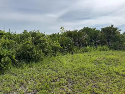 136 Hercules Dr, Rotonda West, FL 33947
