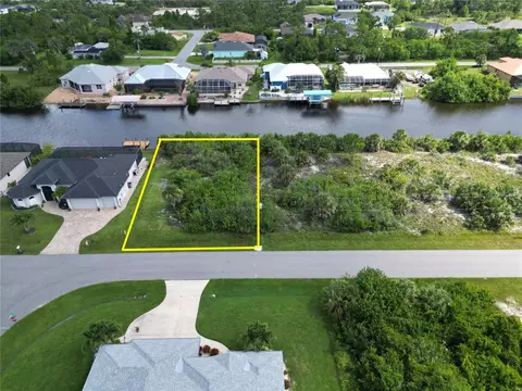 15120 Hennipen Cir, Port Charlotte, FL 33981