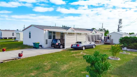 1275 Seagull Dr, Englewood, FL 34224