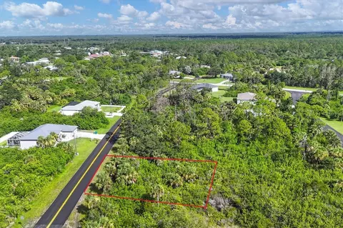 6160 Pennell St, Englewood, FL 34224