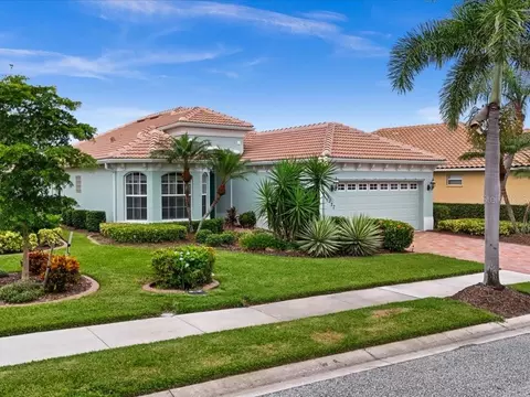3927 Whispering Oaks Dr, North Port, FL 34287