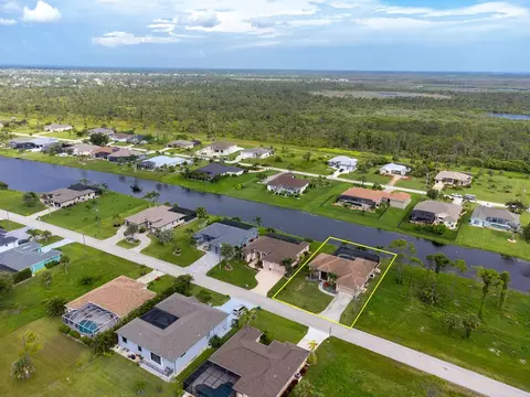 1133 Rotonda Cir, Rotonda West, FL 33947