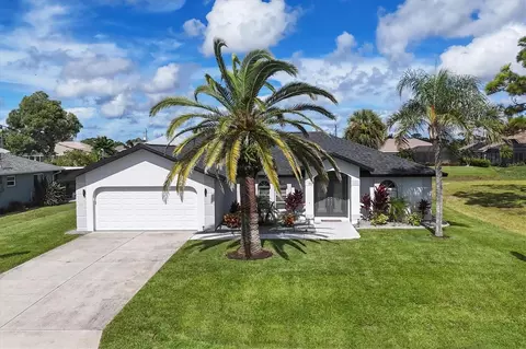 186 Mariner Ln, Rotonda West, FL 33947