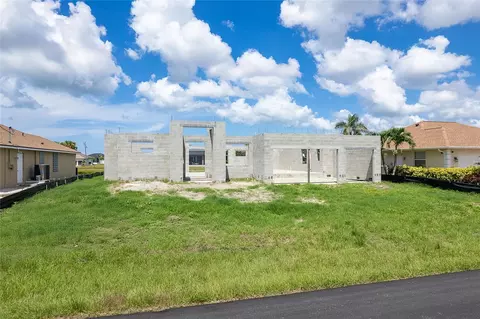 191 Tournament Rd, Rotonda West, FL 33947