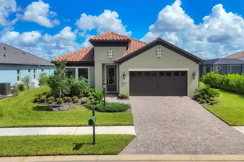 26524 Mickelson Dr, Englewood, FL 34223