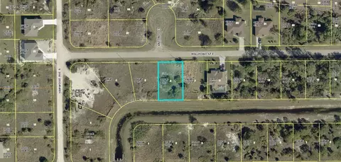 848 Millpond St E, Lehigh Acres, FL 33974