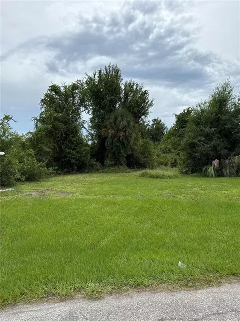 101 Englewood Ct, Rotonda West, FL 33947