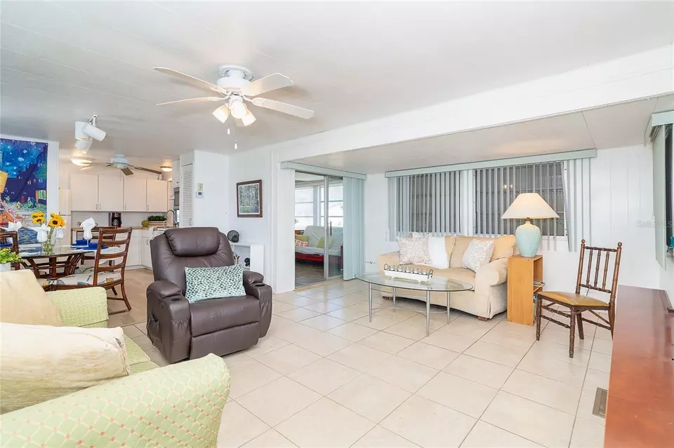  1301 Kingfisher Dr, Englewood, FL 34224 photo 6