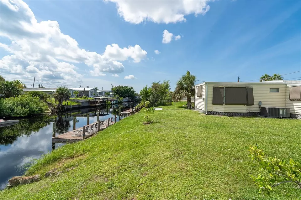  1301 Kingfisher Dr, Englewood, FL 34224 photo 22