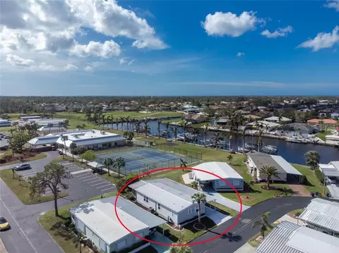 44 N Esplanade St, Englewood, FL 34223