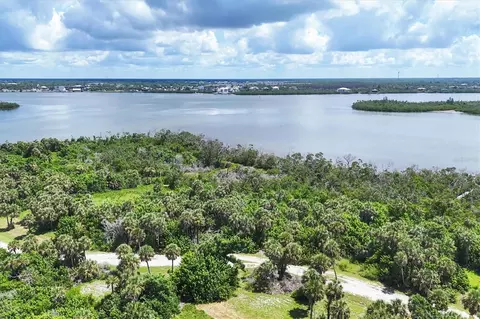 6040 Palm Point Way, Placida, FL 33946 photo 10