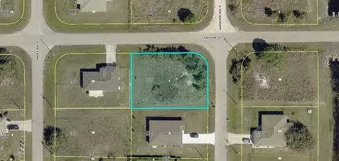 1038 Harwood Ave S, Lehigh Acres, FL 33974
