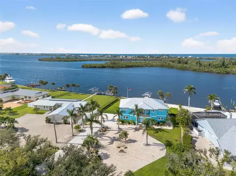 345 Green Dolphin Dr, Placida, FL 33946