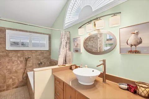 Bath - 261 Bocilla Dr, Placida, FL 33946 photo 1 of 4
