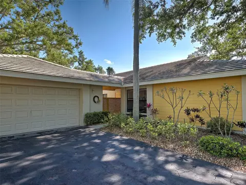 220 Southampton Dr #325, Venice, FL 34293