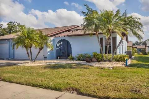 610 Apple Ln, Englewood, FL 34223