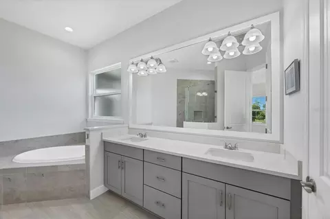Bath - 8936 Conch Ave, Placida, FL 33946 photo 1 of 5