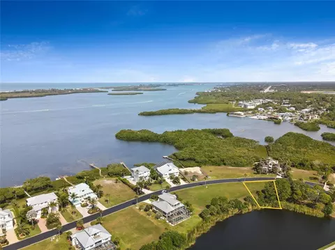 9720 Eagle Preserve Dr, Englewood, FL 34224