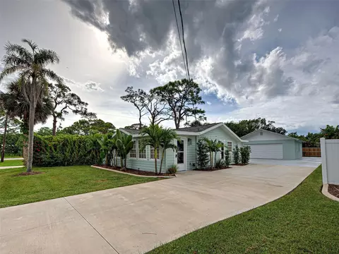 415 Yale St, Englewood, FL 34223