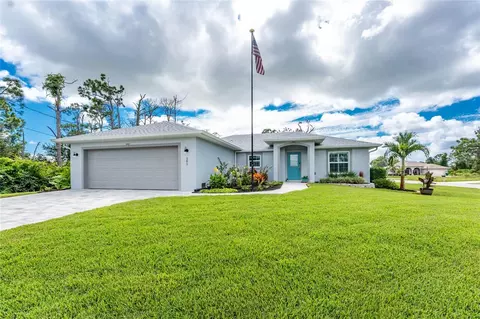 101 Lady Ln, Rotonda West, FL 33947