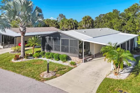 810 Manchester Ct, Englewood, FL 34223