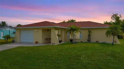 1311 Washington Dr, Englewood, FL 34224