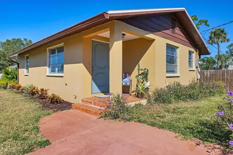 602 W Perry St, Englewood, FL 34223