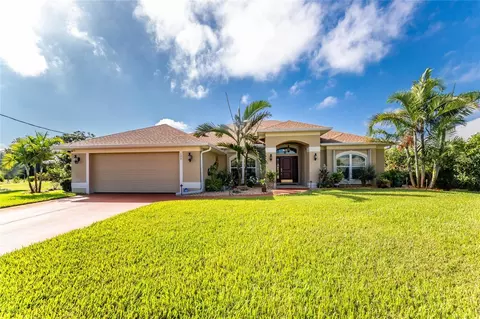 133 Mariner Ln, Rotonda West, FL 33947