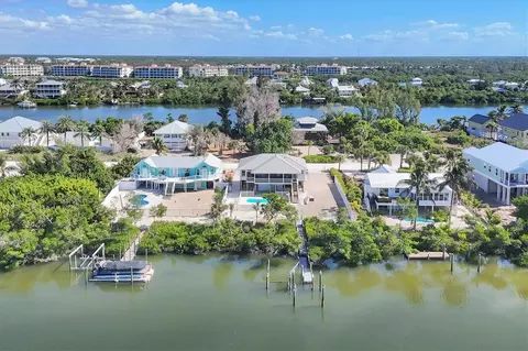 View/Area - 271 Bocilla Dr, Placida, FL 33946 photo 5 of 8