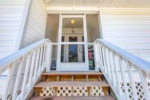 Exterior - 271 Bocilla Dr, Placida, FL 33946 photo 1 of 9