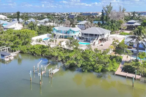 View/Area - 271 Bocilla Dr, Placida, FL 33946 photo 4 of 8