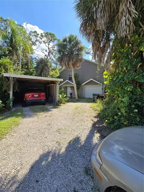598 Artists Ave, Englewood, FL 34223