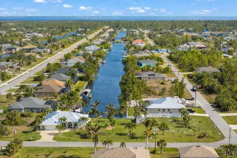 10322 Sunbury Dr, Port Charlotte, FL 33981