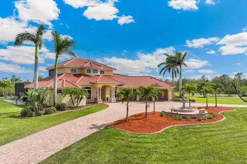 3700 Como St, Port Charlotte, FL 33948