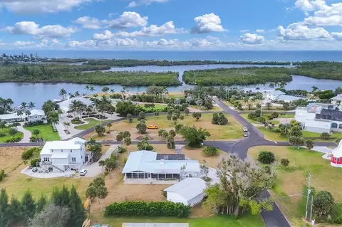 View/Area - 45 Cape Haze Dr, Placida, FL 33946 photo 6 of 9