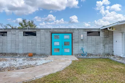 Exterior - 45 Cape Haze Dr, Placida, FL 33946 photo 4 of 11