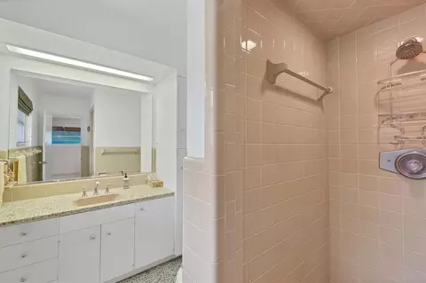 Bath - 45 Cape Haze Dr, Placida, FL 33946 photo 1 of 3