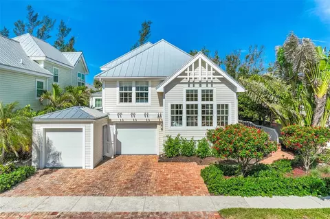 100 Carrick Bend Ln, Boca Grande, FL 33921