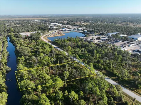 574 Rusty Marshall Dr, Englewood, FL 34223