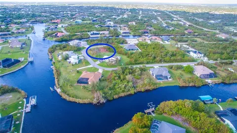 9467 Melody Cir, Port Charlotte, FL 33981