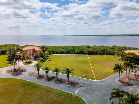 4781 Harbor Point Ct, Port Charlotte, FL 33952