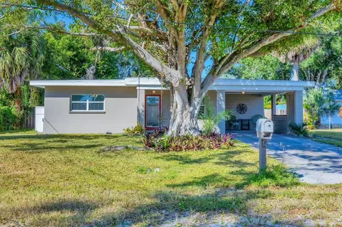 200 Sago Ln, Nokomis, FL 34275