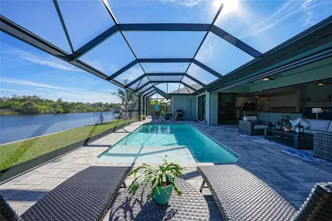 8106 Santa Cruz Dr, Port Charlotte, FL 33981