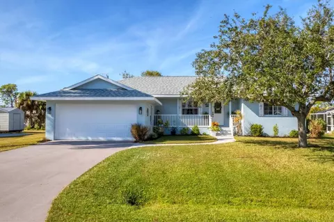 1820 Meadow Lark Ln, Englewood, FL 34224