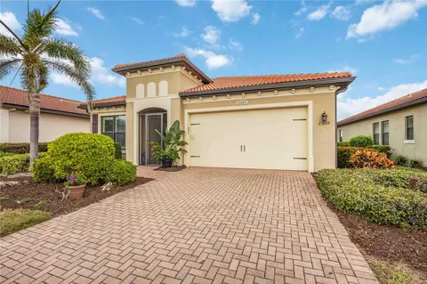 23889 Waverly Cir, Venice, FL 34293