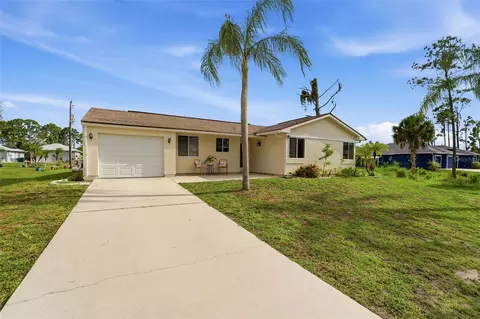 10421 Chablis Ave, Englewood, FL 34224