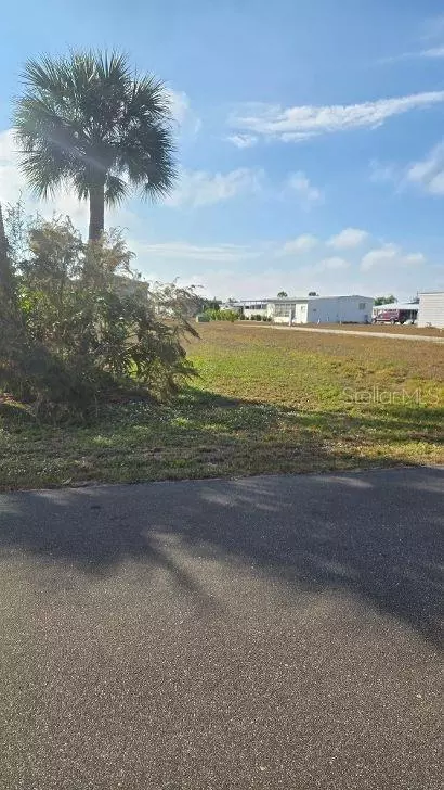 1365 Sanderling Dr, Englewood, FL 34224