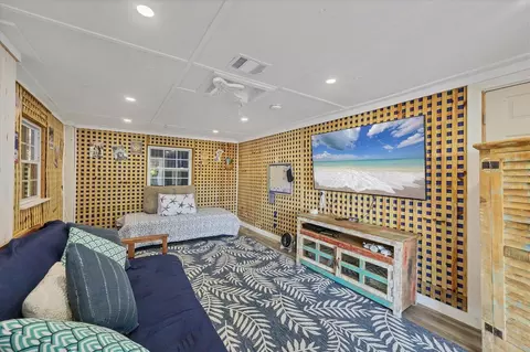 Living - 440 Bocilla Dr, Placida, FL 33946 photo 7 of 7
